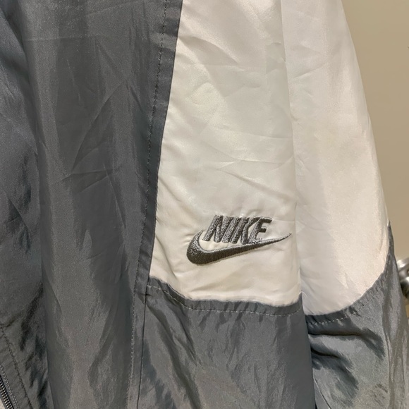 Exclusive vintage Nike windbreaker - Picture 4 of 13